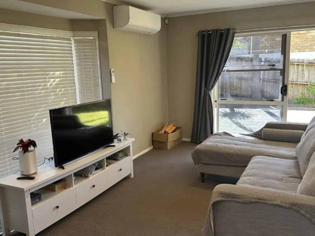 House for rent in Howick, Oroua County