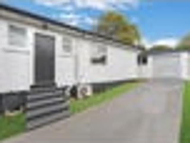 Apartment for sale in Owhata, Oroua County