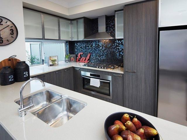 Cottage for sale in Parklands, Western Australia
