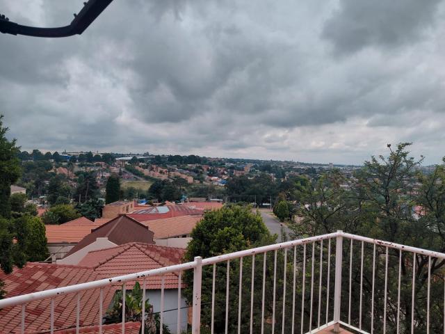 Apartment for rent in Witpoortjie, Roodepoort