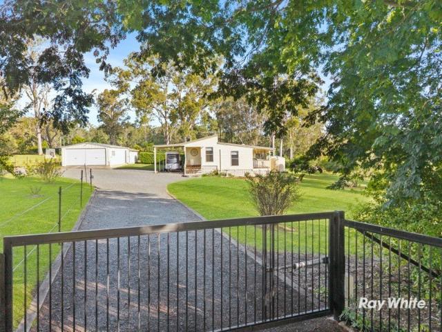 Cottage for sale in Toombul, Queensland
