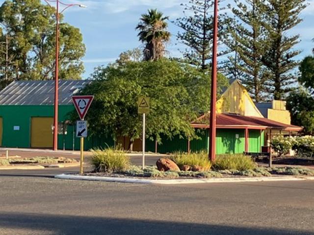 Warehouse for sale in Dundas, Western Australia