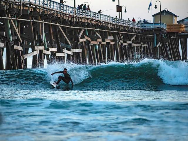 Room for rent in Huntington Beach, California