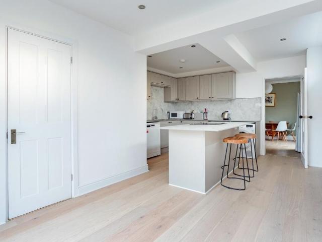 House for rent in Red Hill, Surrey