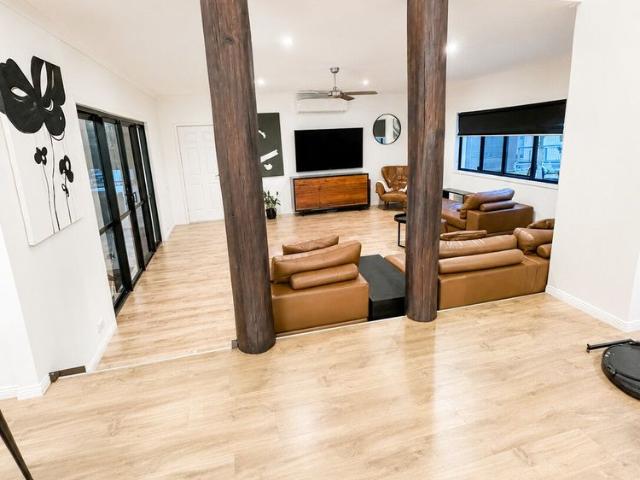 Room for rent in Kings Creek, Queensland