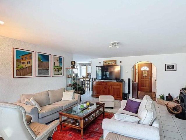Haus kaufen in Goumoëns, Waadt