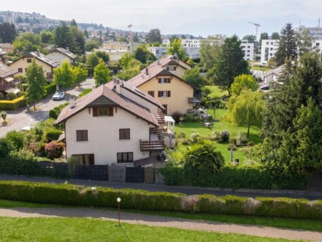 Haus kaufen in Renens, Waadt