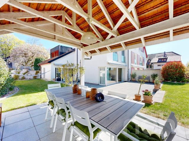 Maisonette kaufen in Gingins, Waadt