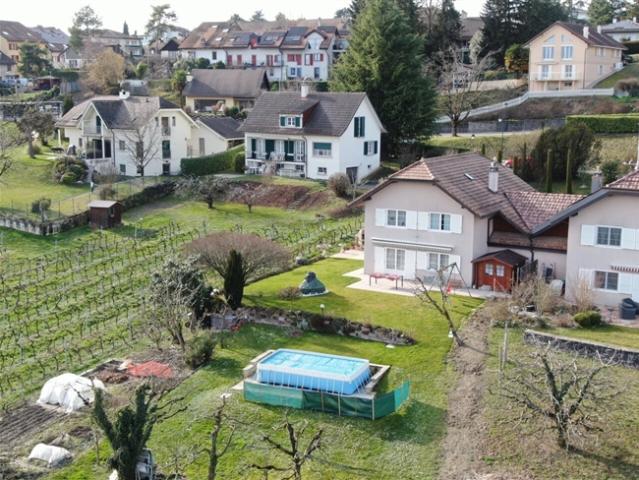 Einfamilienhaus kaufen in Echandens, Waadt
