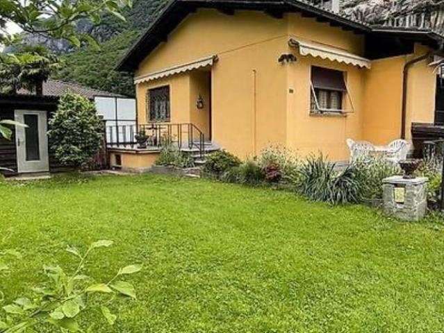 Haus kaufen in Cresciano, Tessin