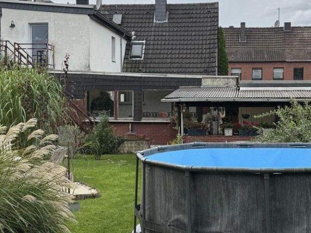 Haus kaufen in Moers, Nordrhein-Westfalen