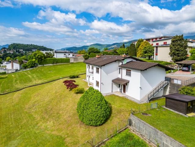 Einfamilienhaus kaufen in Comano, Tessin