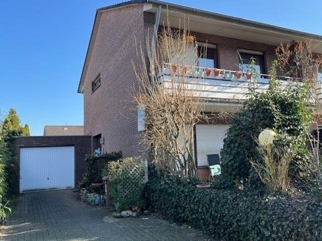 Doppelhaushälfte kaufen in Vechta, Niedersachsen