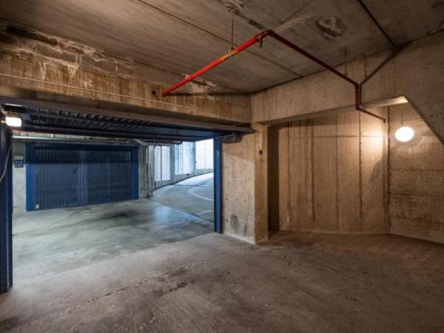 Box in affitto a Milano, Lombardia
