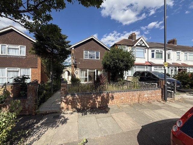 House for rent in Bowes, Greater London