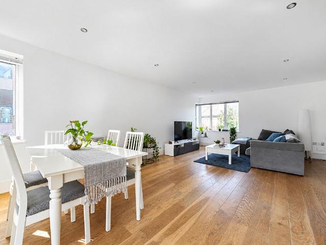 House for rent in Kew, Greater London