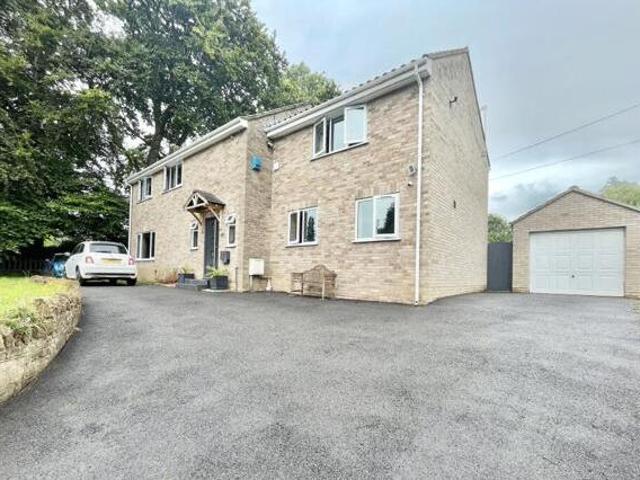 House for sale in Yeovil, Somerset