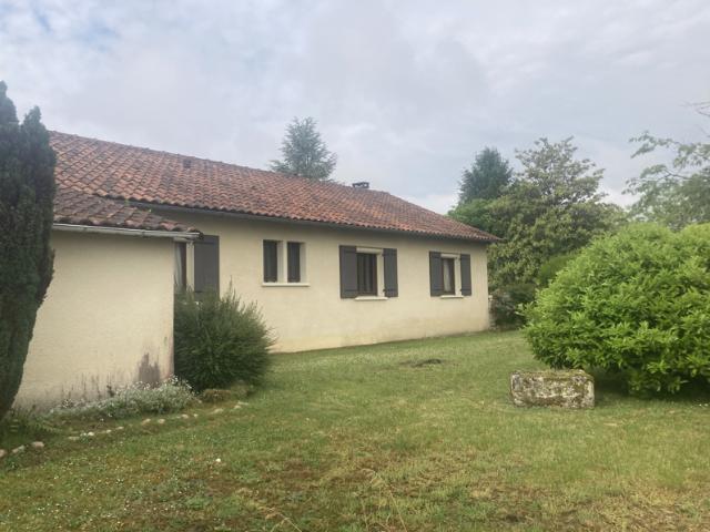 Maison vente à Périgueux, Cercles