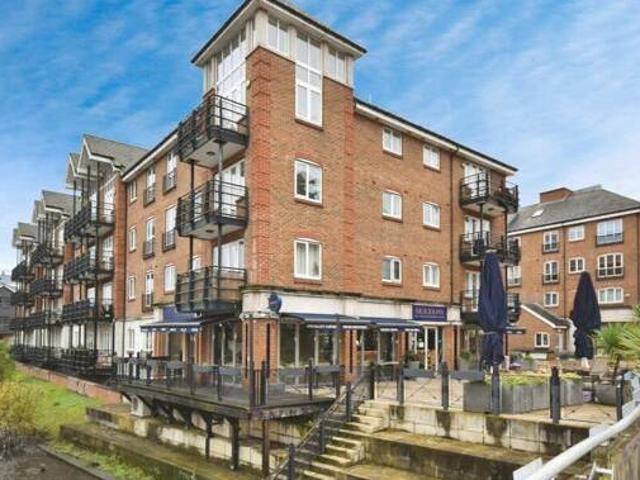 House for sale in Brentford End, Greater London