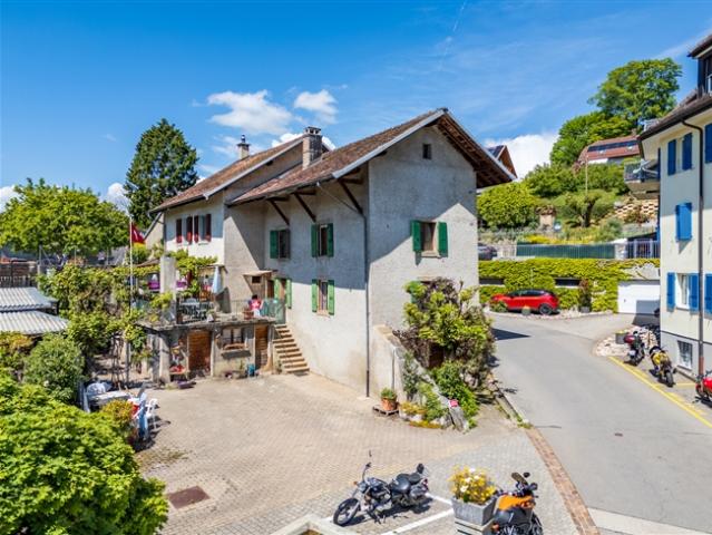 Reihenfamilienhaus kaufen in Aubonne, Waadt