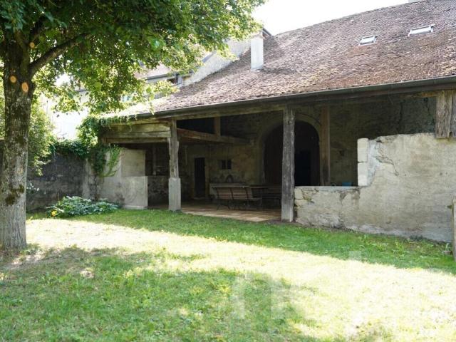 Haus kaufen in Sullens, Waadt