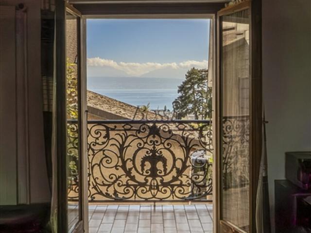 Reihenfamilienhaus kaufen in Echichens, Waadt