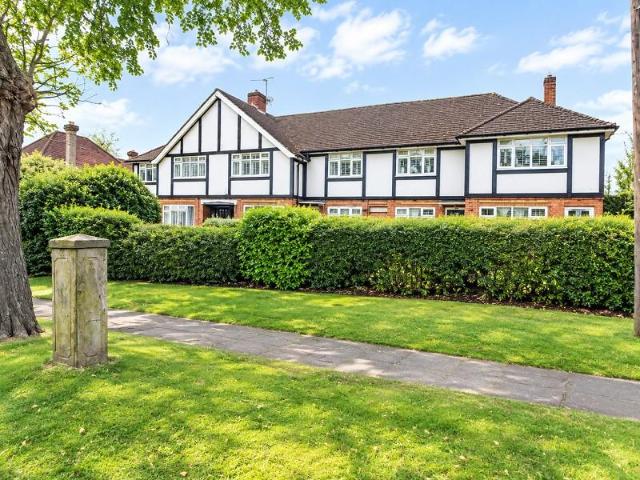Apartment for rent in The Wells, Epsom and Ewell