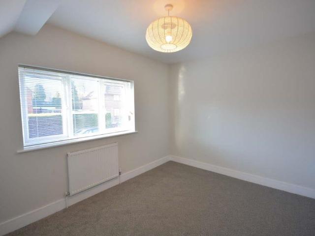 Apartment for rent in The Wells, Surrey