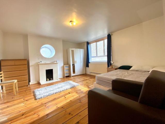 Apartment for rent in South Hampstead, Greater London
