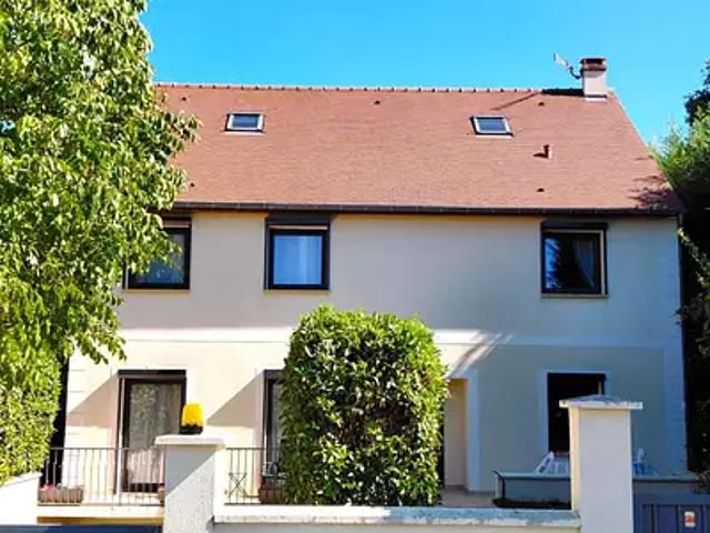 Maison vente à Fontainebleau, Dormelles
