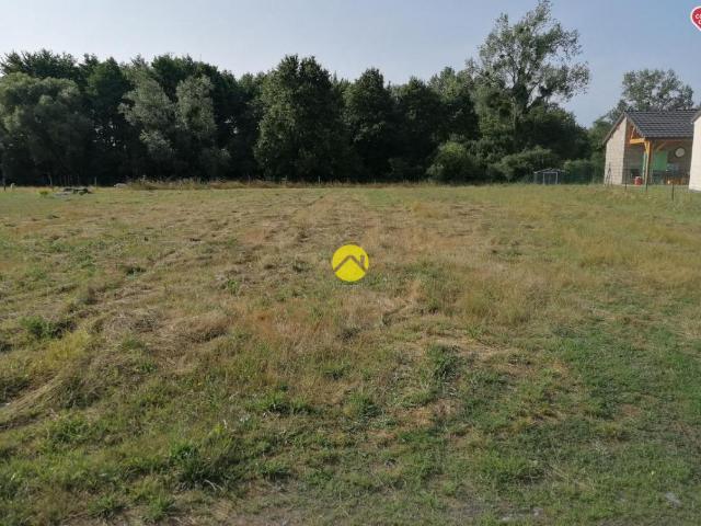 Terrain vente à Nevers, Dornes