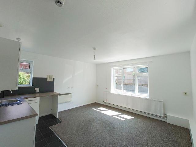 Apartment for rent in Peacehaven, Iford