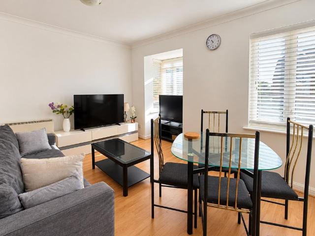 Apartment for rent in London Borough of Barnet, Greater London