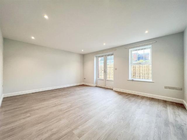 House for rent in Old Town, Heathlands