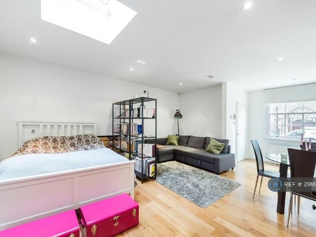 Apartment for rent in Marylebone, Greater London