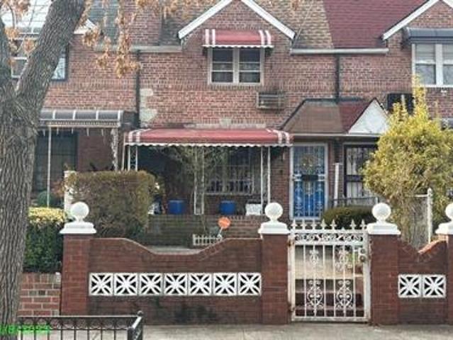 House for sale in Arverne, New York