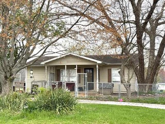 House for sale in Fayetteville, Ohio