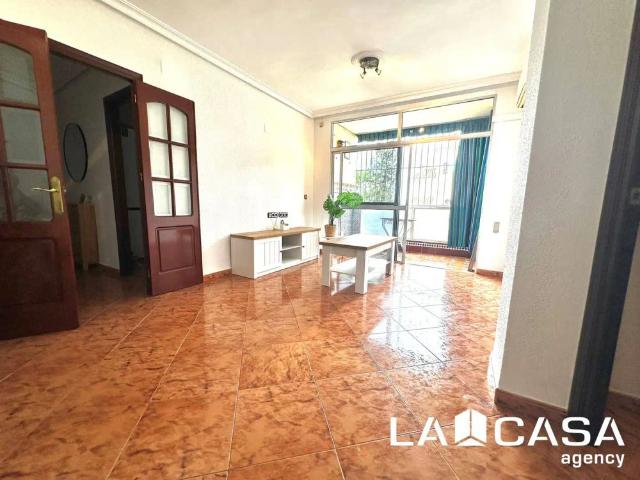 Apartamento en alquiler en Barriada La Victoria, Dos Hermanas