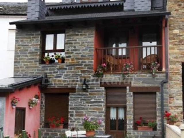 Casa en alquiler en Vega de Espinareda, León