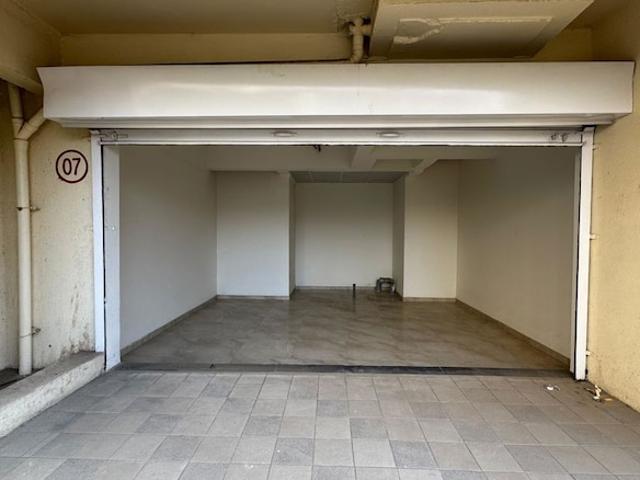 Commercial for sale in Kalwa, National Capital Territory Of Delhi