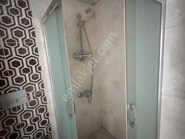 Akhisar, Manisa içerisinde satılık mülk