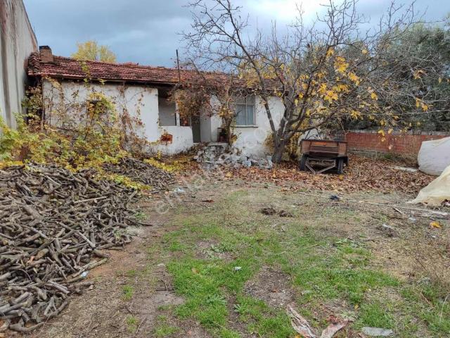 Akhisar, Manisa içerisinde satılık Villa