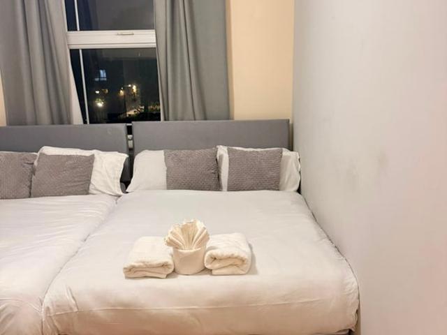 Apartment for rent in Limehouse, Greater London