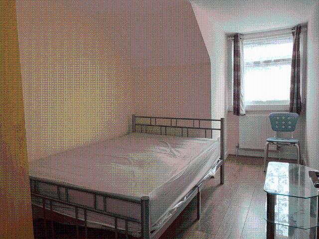 Room for rent in Seven Kings, Greater London