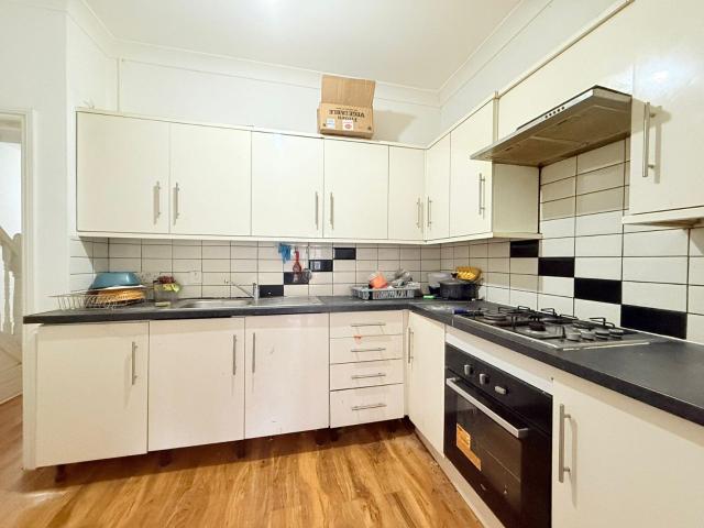 Room for rent in Loxford, Greater London