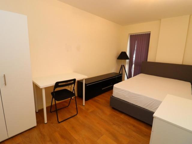 Room for rent in East Greenwich, Greater London