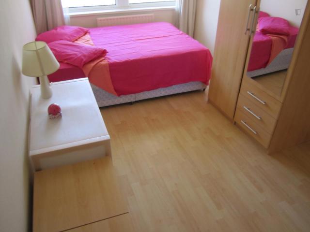 Room for rent in Samuda Estate, Isle Of Dogs