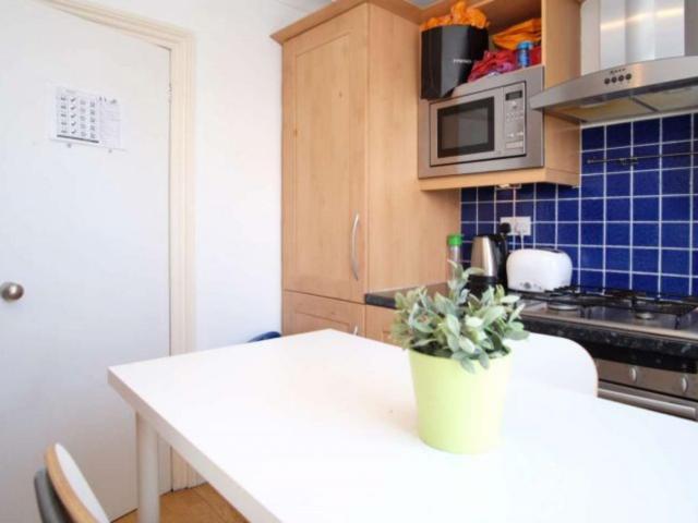 Room for rent in Barnsbury, Greater London