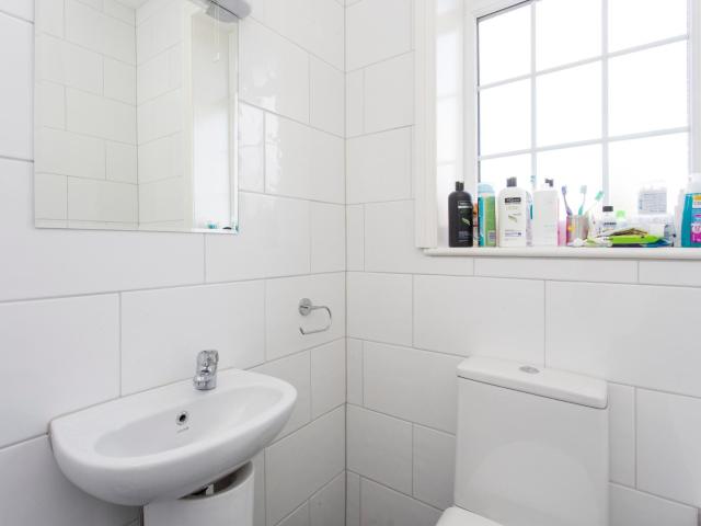 Room for rent in Shepherd's Bush, Greater London