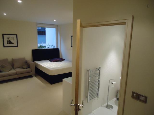 Room for rent in Isle Of Dogs, Greater London
